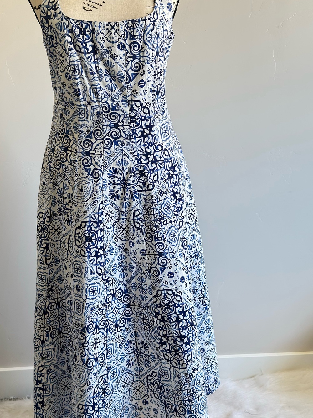 Avec Les Filles Blue and White Patterned Halter Neck Maxi Dress Size 8 NWT - Picture 3 of 15